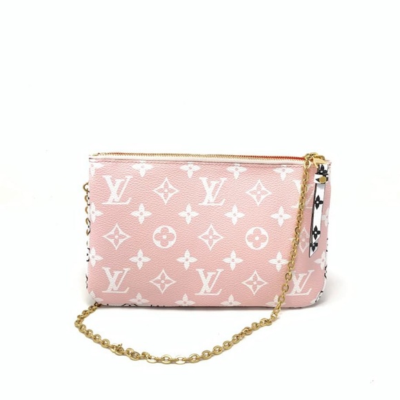 ❌SOLD❌Louis Vuitton Giant Monogram Pochette - Picture 2 of 6